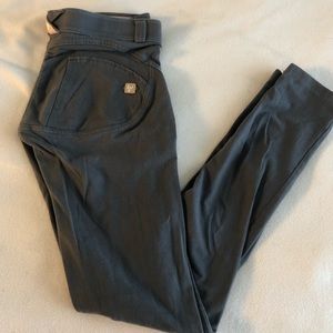 Freddy Pants Store Stretch Leggings Fit Booty Pants Grey